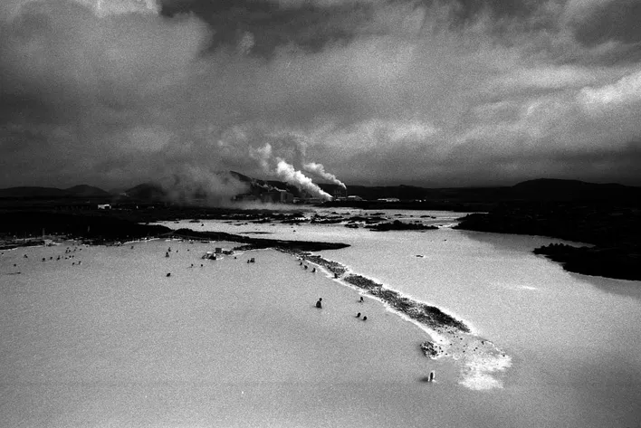 blue lagoon from distance thermes