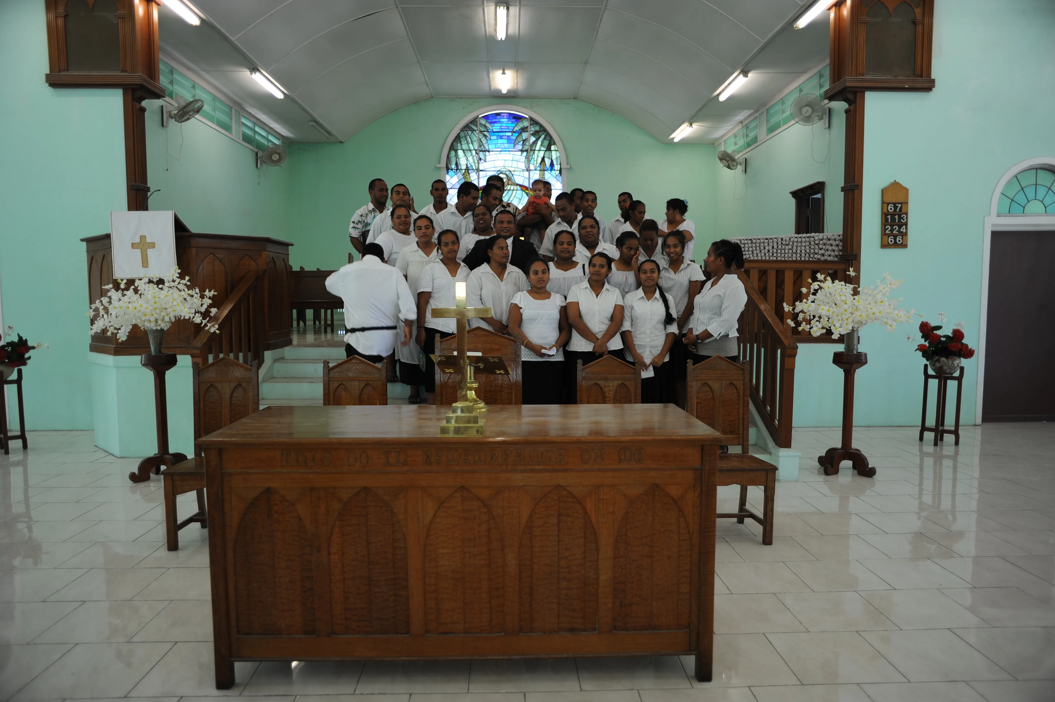 Chorus in Nauru church